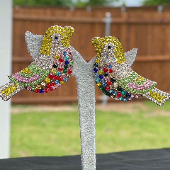 Earrings - Picture 3 of 4